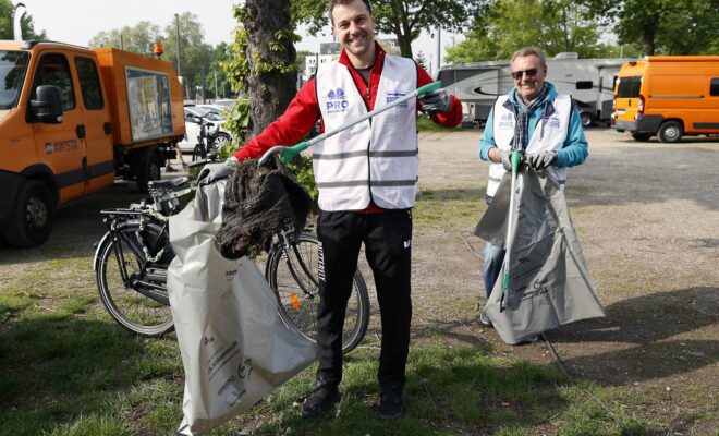DÜSSELDORF: 9000 HELFER*INNEN AM DRECK-WEG-TAG AKTIV